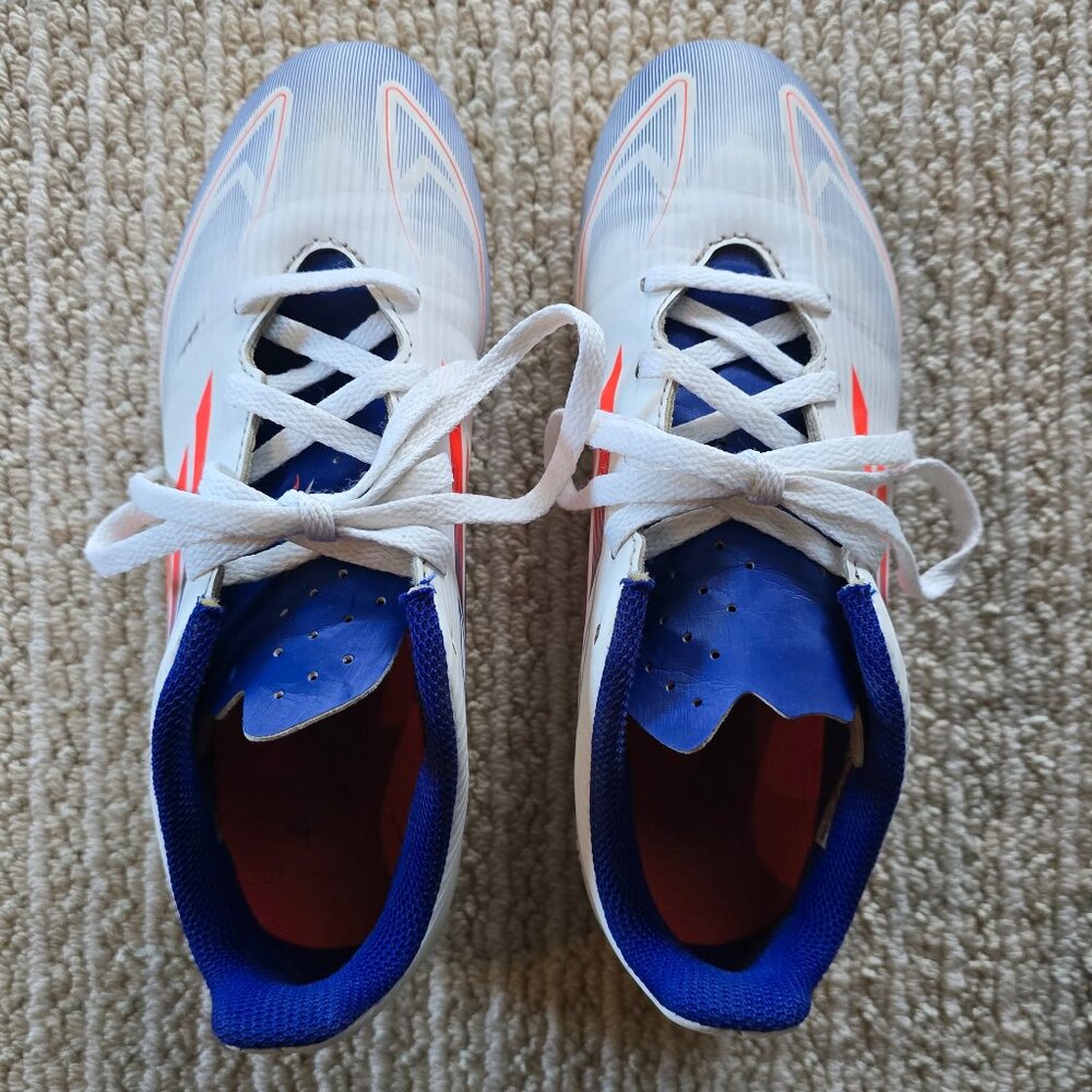 Adidas Soccer Cleats – Youth Size 4 (EU 36) – White/Orange